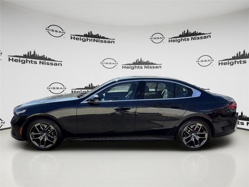 Used 2026 BMW 530i xDrive AWD/4WD image 2