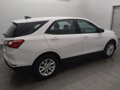 Used 2018 Chevrolet Equinox LS FWD image 10