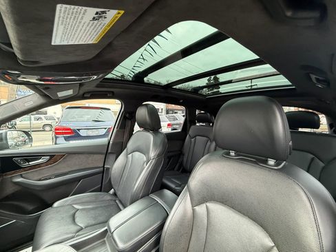 Used 2018 Audi Q7 3.0T Prestige w/ Prestige Package image 27