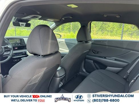 Certified 2025 Hyundai Elantra Sport image 20
