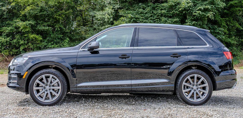 Used 2018 Audi Q7 3.0T Prestige w/ Prestige Package AWD/4WD image 2