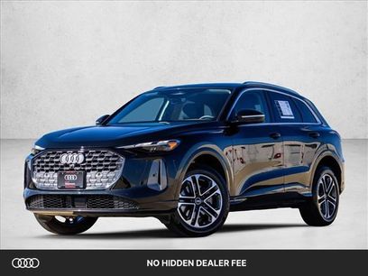 Used 2025 Audi Q5 Premium w/ Convenience Package