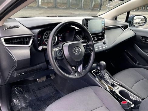 Used 2022 Toyota Corolla LE image 13