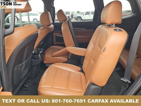 Used 2024 Kia Telluride SX Prestige X-Pro AWD/4WD image 14