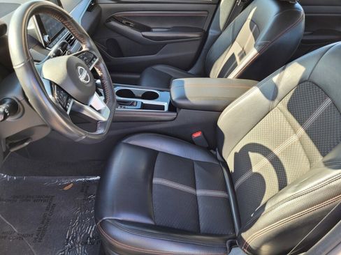 Used 2023 Nissan Altima 2.5 SR image 11