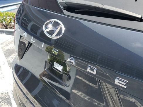 Used 2022 Hyundai Palisade Limited FWD image 10