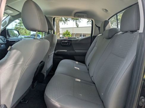 Used 2021 Toyota Tacoma SR5 RWD image 22