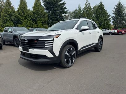 New 2025 Nissan Kicks SR