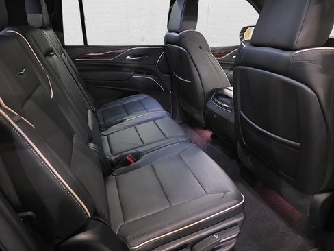 Certified 2023 Cadillac Escalade ESV Premium Luxury image 11