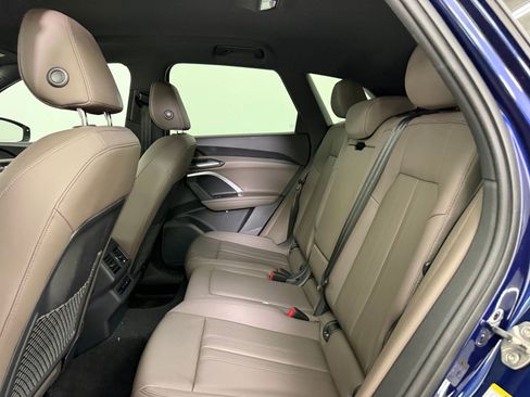 Certified 2025 Audi Q5 Premium w/ Convenience Package image 16