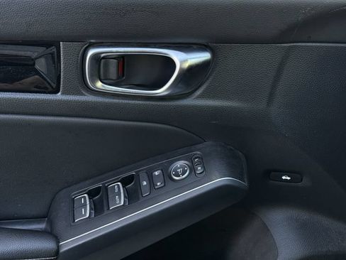 Used 2024 Honda Civic Touring image 23