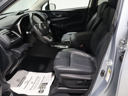 Used 2023 Subaru Ascent Limited image 9