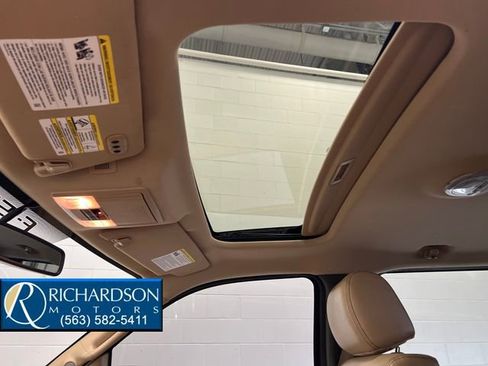 Used 2012 Ford F150 Lariat w/ Lariat Chrome Pkg image 13