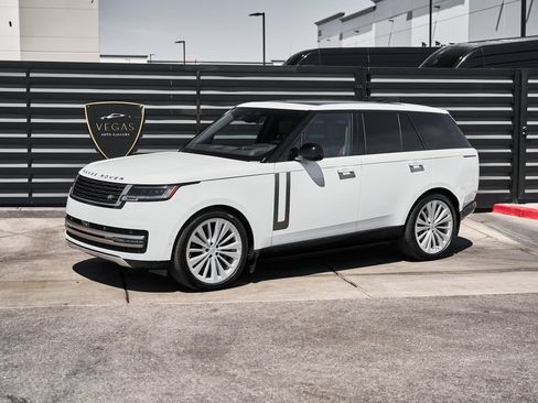 Used 2025 Land Rover Range Rover SE AWD/4WD image 5