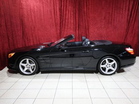 Used 2015 Mercedes-Benz SL 550 image 5