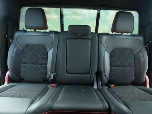 Used 2019 RAM 1500 Rebel AWD/4WD image 36