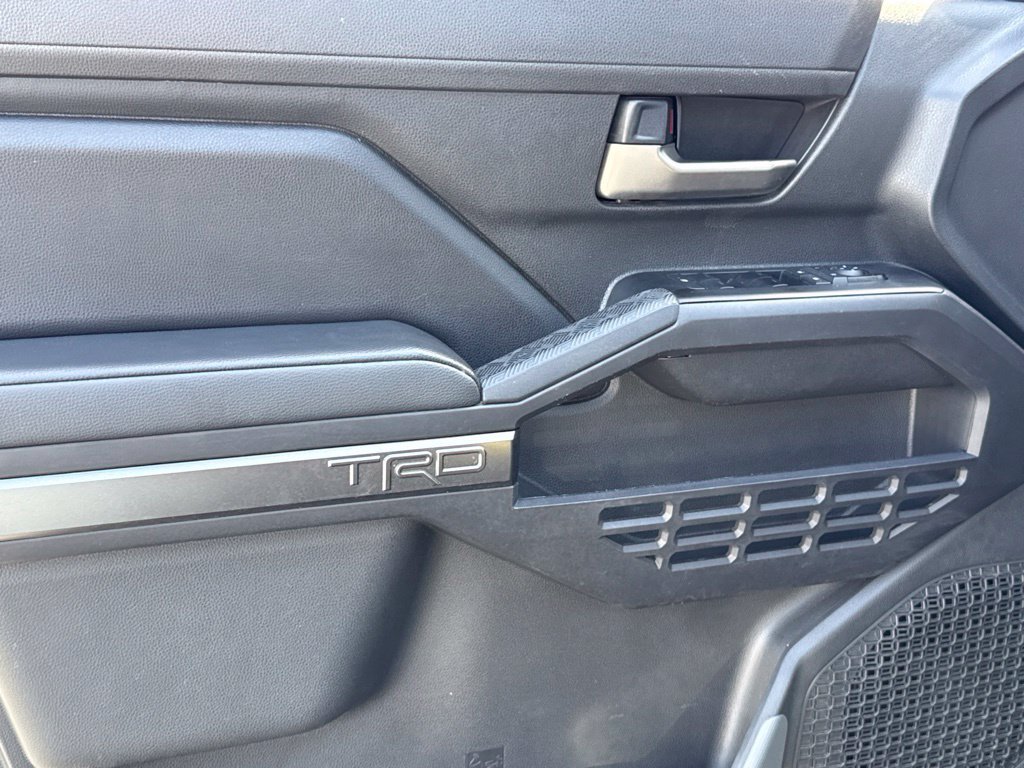 Used 2025 Toyota Tacoma TRD Off-Road AWD/4WD image 16