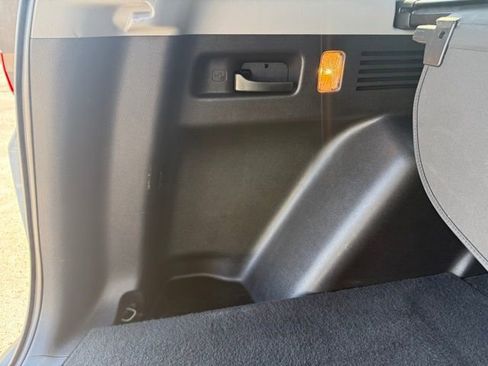 Used 2022 Honda CR-V EX-L image 7