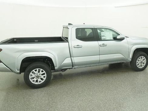 New 2026 Toyota Tacoma SR5 image 10