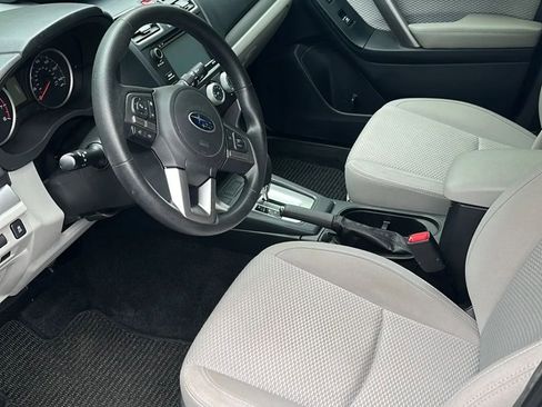 Used 2017 Subaru Forester 2.5i w/ Alloy Wheel Package AWD/4WD image 5