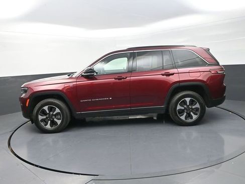 Used 2024 Jeep Grand Cherokee Limited 4xe w/ Trailer Tow Package AWD/4WD image 7