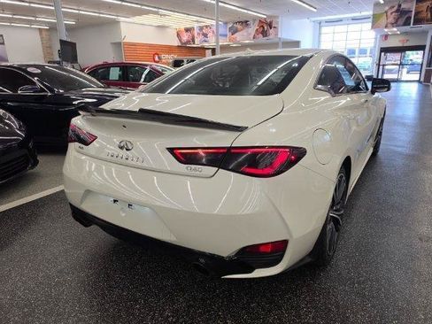 Used 2018 INFINITI Q60 3.0t Luxe w/ Sensory Package 3.0T Luxe AWD/4WD image 5