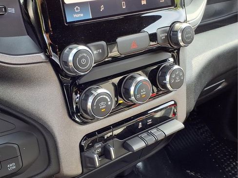 New 2026 RAM 2500 Tradesman AWD/4WD image 5