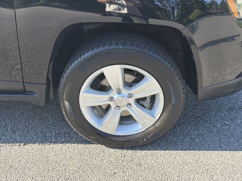 Used 2016 Jeep Compass Sport w/ Power Value Group FWD image 14