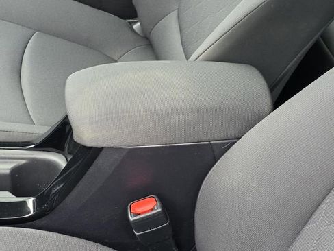 Used 2022 Toyota Corolla LE FWD image 8
