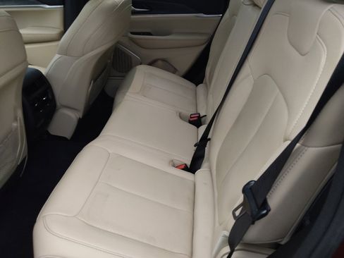 Used 2022 Jeep Grand Cherokee Limited 4xe w/ Luxury Tech Group II image 18