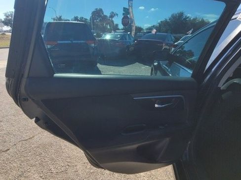 Used 2014 Nissan Altima 2.5 S w/ Display Audio Package image 13