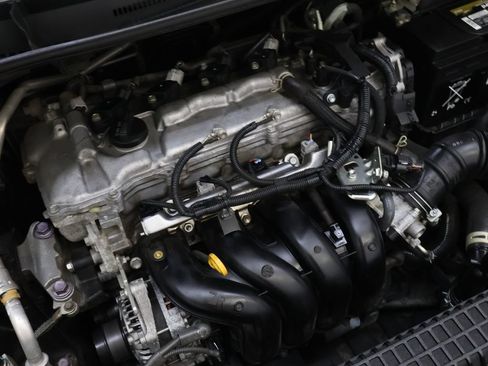 Used 2022 Toyota Corolla LE FWD image 27