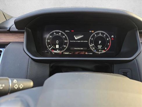 Used 2020 Land Rover Discovery HSE image 20