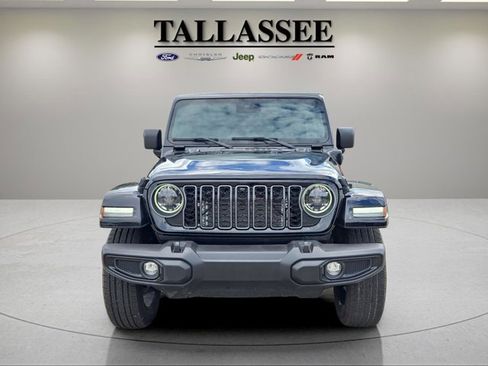 Used 2024 Jeep Wrangler Sahara image 2