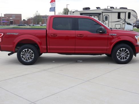 Used 2020 Ford F150 XLT w/ Equipment Group 302A Luxury image 4