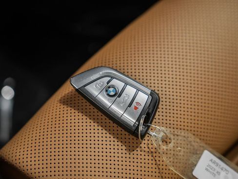 Used 2023 BMW X5 xDrive40i w/ Premium Package AWD/4WD image 52