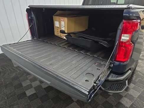 Used 2020 Chevrolet Silverado 1500 LT Trail Boss AWD/4WD image 11