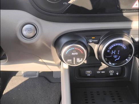 New 2026 Hyundai Venue SEL image 24