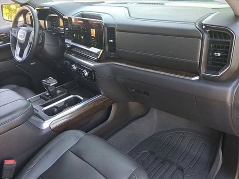 Used 2023 GMC Sierra 1500 Elevation w/ Elevation Premium Package AWD/4WD image 21