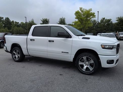 New 2026 RAM 1500 Express RWD image 2