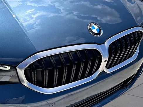 Used 2025 BMW 330i Sedan RWD image 29