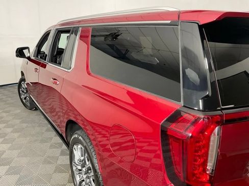Used 2023 GMC Yukon XL Denali Ultimate AWD/4WD image 44