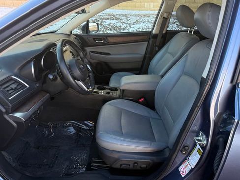 Used 2018 Subaru Outback 2.5i Limited image 6