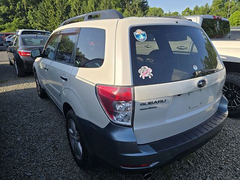 Used 2010 Subaru Forester 2.5X Premium w/ Popular Equipment Group 1A AWD/4WD image 2