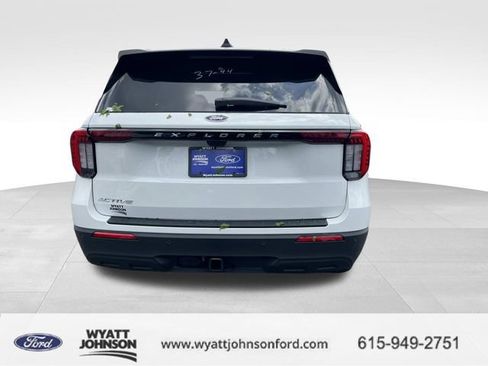 New 2026 Ford Explorer Active image 4