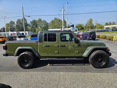 Used 2021 Jeep Gladiator Sport image 6