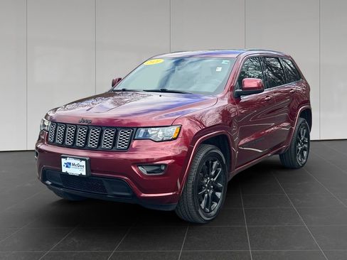 Used 2021 Jeep Grand Cherokee Laredo X image 1