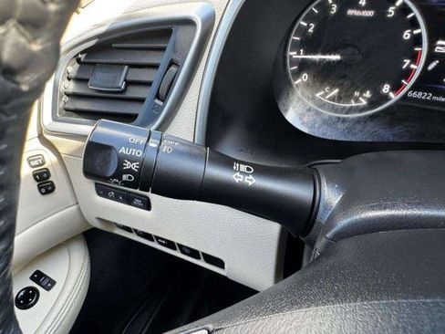 Used 2022 Nissan Murano Platinum w/ Cargo Package FWD image 24