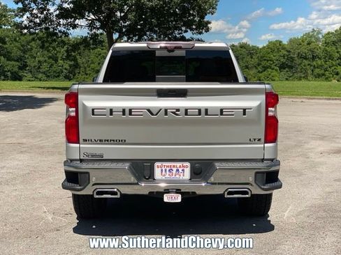 Used 2020 Chevrolet Silverado 1500 LTZ w/ LTZ Premium Package AWD/4WD image 6