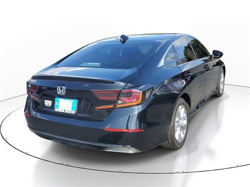 Used 2019 Honda Accord LX image 6
